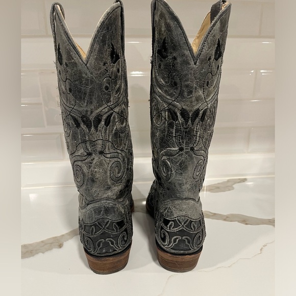 Vintage Corral Boots - Picture 2 of 6